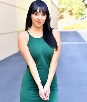Allesandra Snow