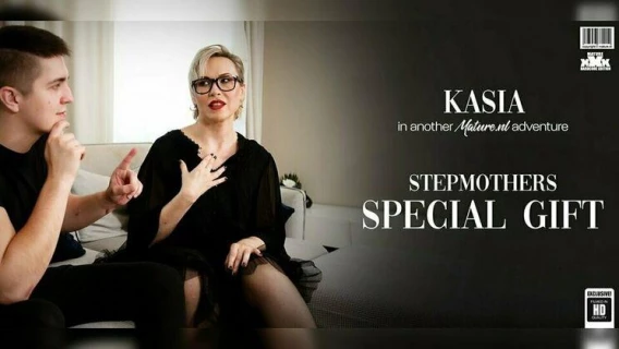 Mature.nl | Hot Blonde Czech Nympho MILF Kasia Has A Very Hardcore Gift For Her Strapping Stepson (Erik, Kasia)